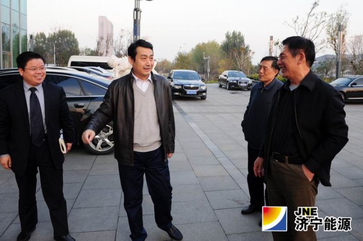 刘景伦来集团公司视察