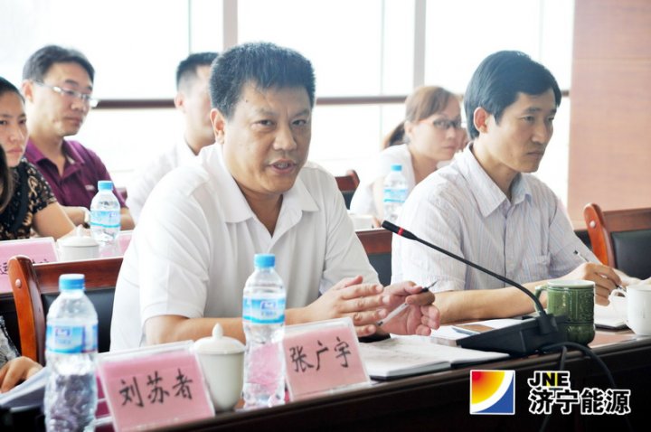 济宁矿业集团举行2013年新招大学生迎新座谈会