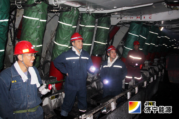 张广宇到朱家峁煤矿指导试生产工作