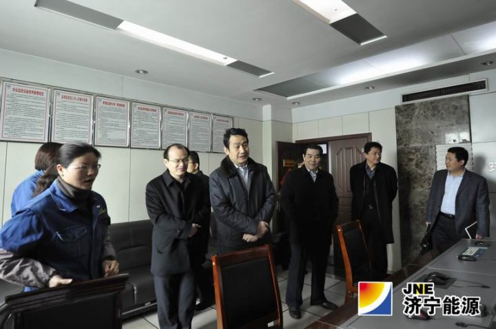 虢洪增到运河煤矿问候干部职工