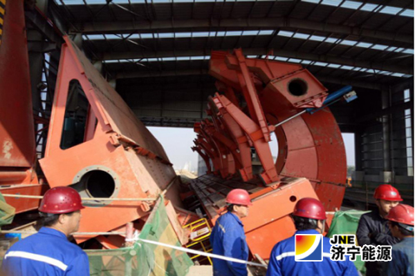 物流公司火车翻车机顺利实现试运转