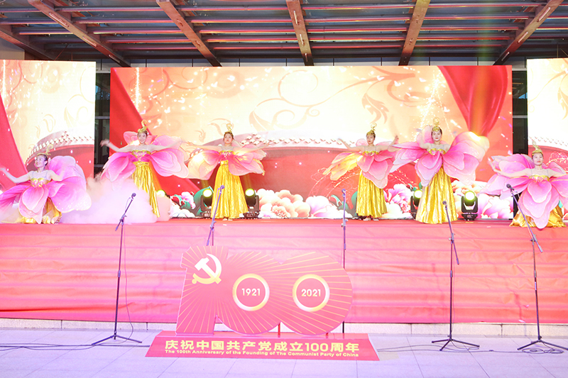 1625035484615994.jpg 开场舞《盛世花开》.jpg