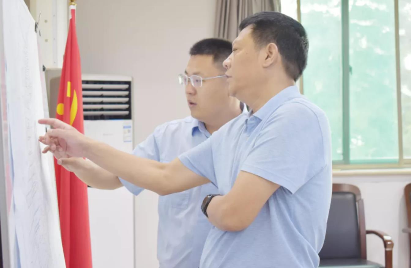 1633952553136449.jpg 01.jpg