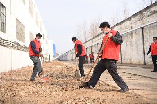 金桥煤矿开展党员青年志愿者服务日活动