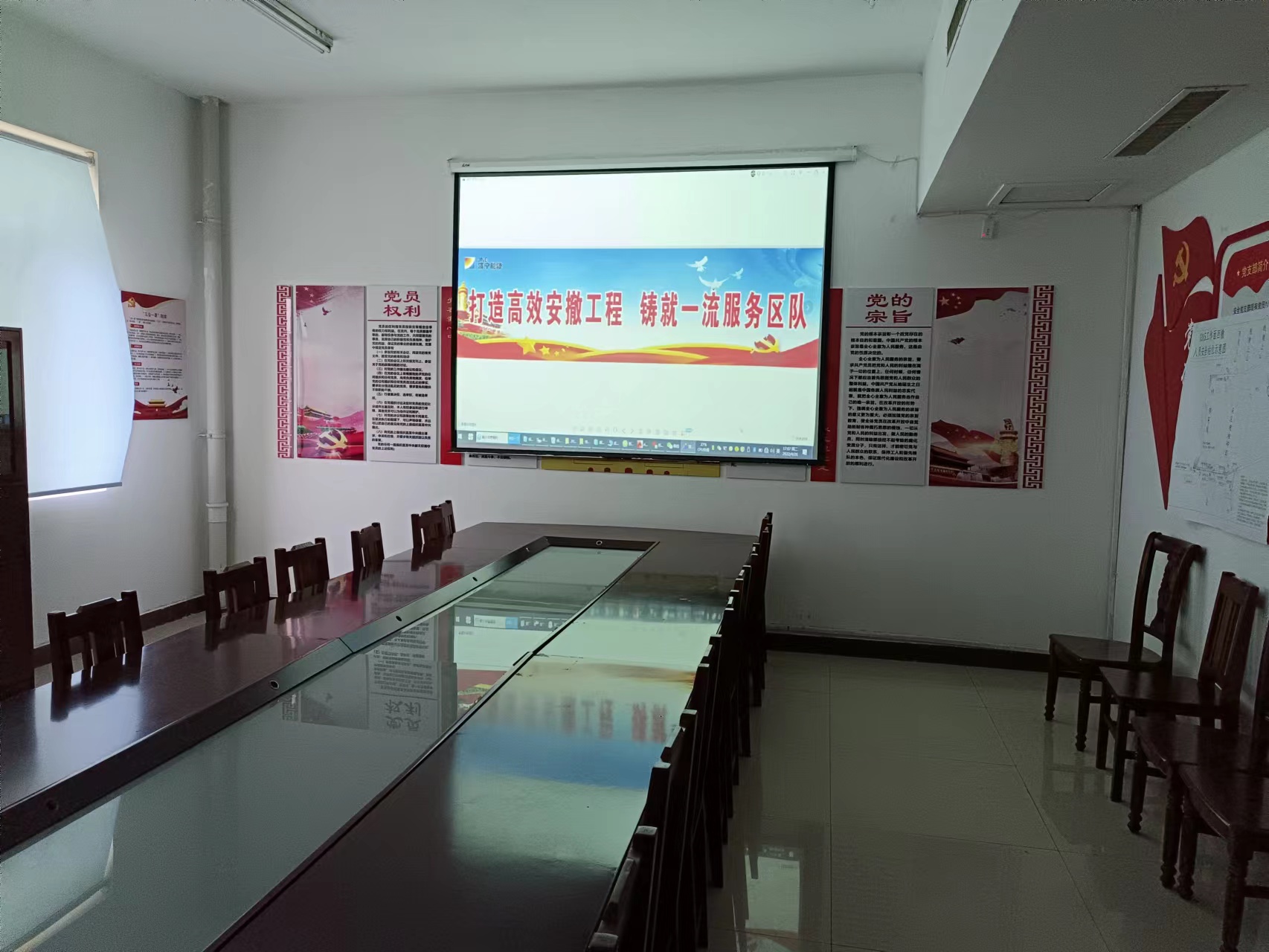 1651115143986974.jpg 鲲鹏公司:鲲鹏公司机电项目部地面质量标准化再上新台阶(孙利) (3).jpg