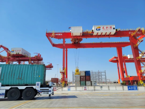 每小时25.22箱！龙拱港场桥单机作业效率创新高
