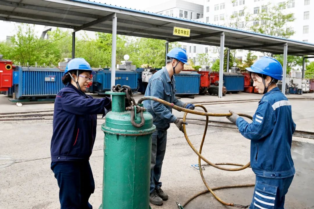 1688435512554776.jpg 640 (5).jpg