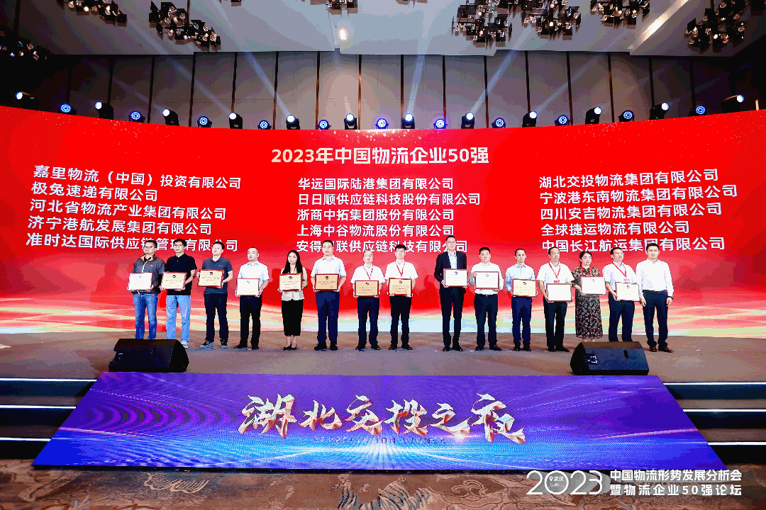 1691216886931939.gif 640.gif