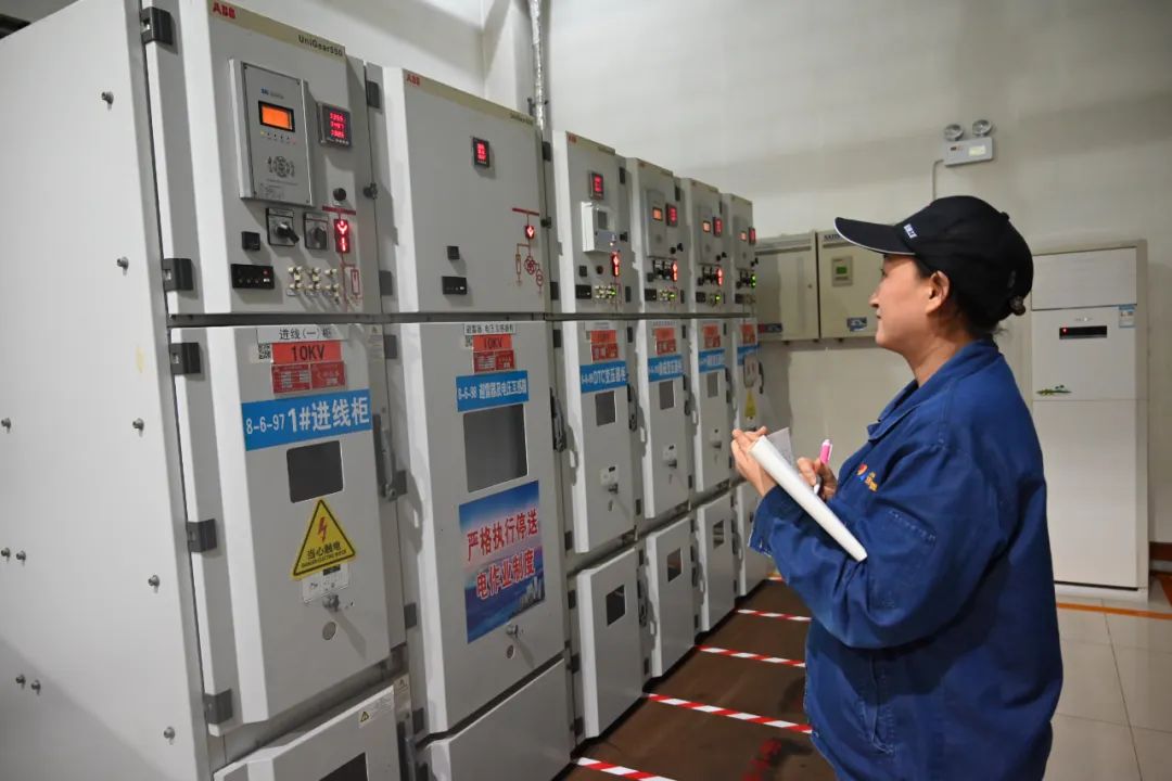 1696985717135885.jpg 640 (6).jpg