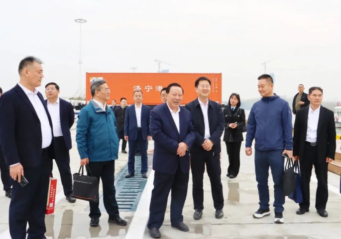 市政协委员企业家联谊会开展“企业家进港口”活动