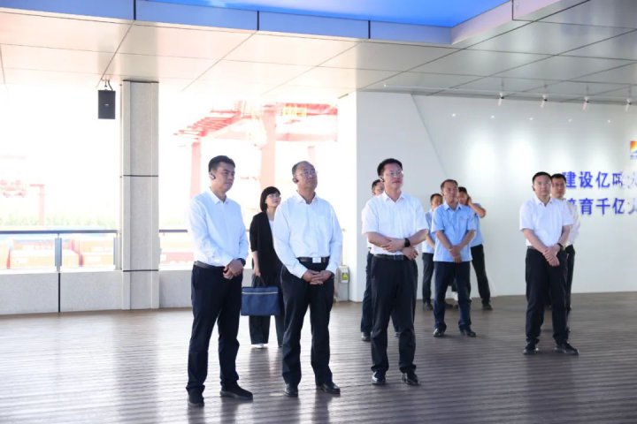 省人力资源和社会保障厅领导到龙拱港调研指导工作