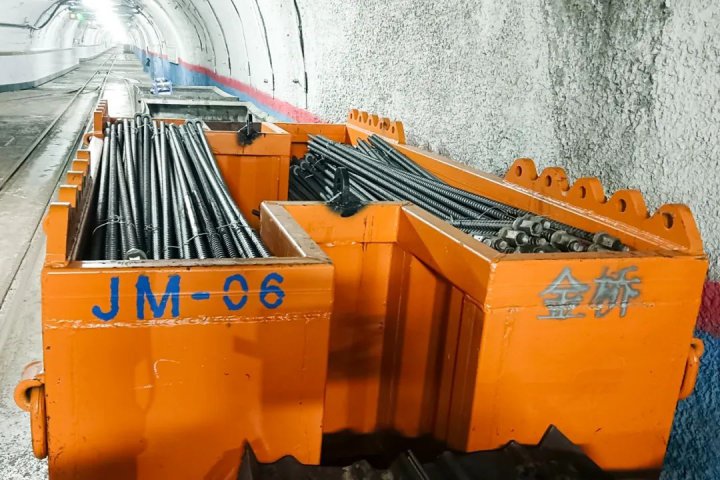 “一站直达”！金桥煤矿开启集装箱运输新模式