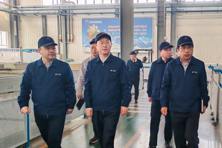 王崇景到精密制造产业园调研指导工作