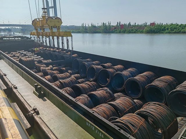 港航金属西钢东运连通浙沪，业务拓展再现蓝图